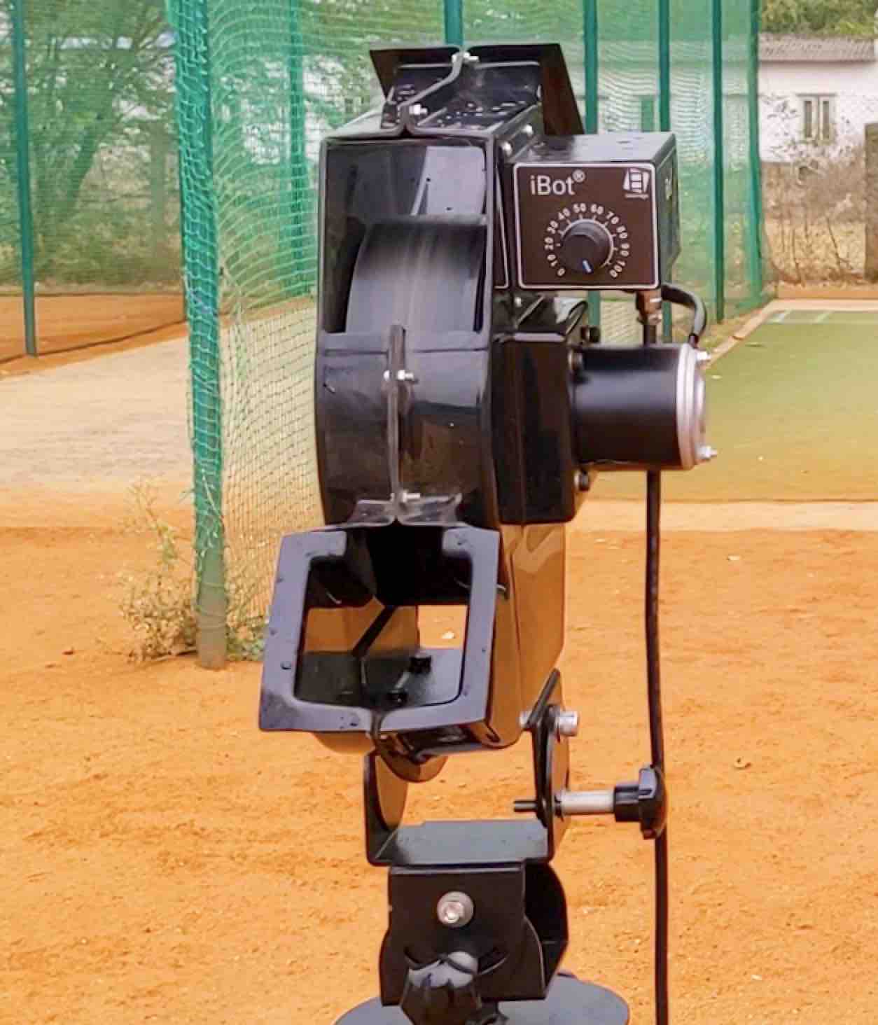 Cricket Bowling Machine for Batting Practice